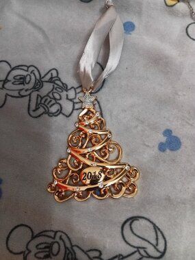 2018 Harvey Lewis Christmas/Holiday Tree Ornament